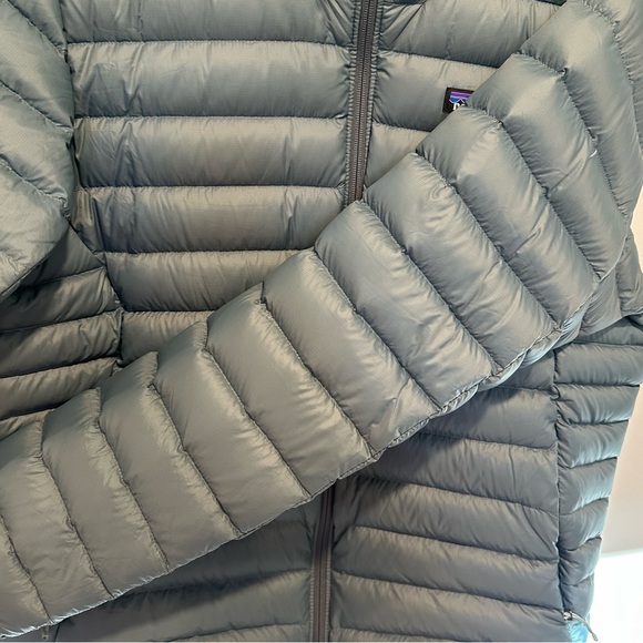 Patagonia Men’s Down Sweater Jacket - size L - Nouveau Green - Picture 3 of 7